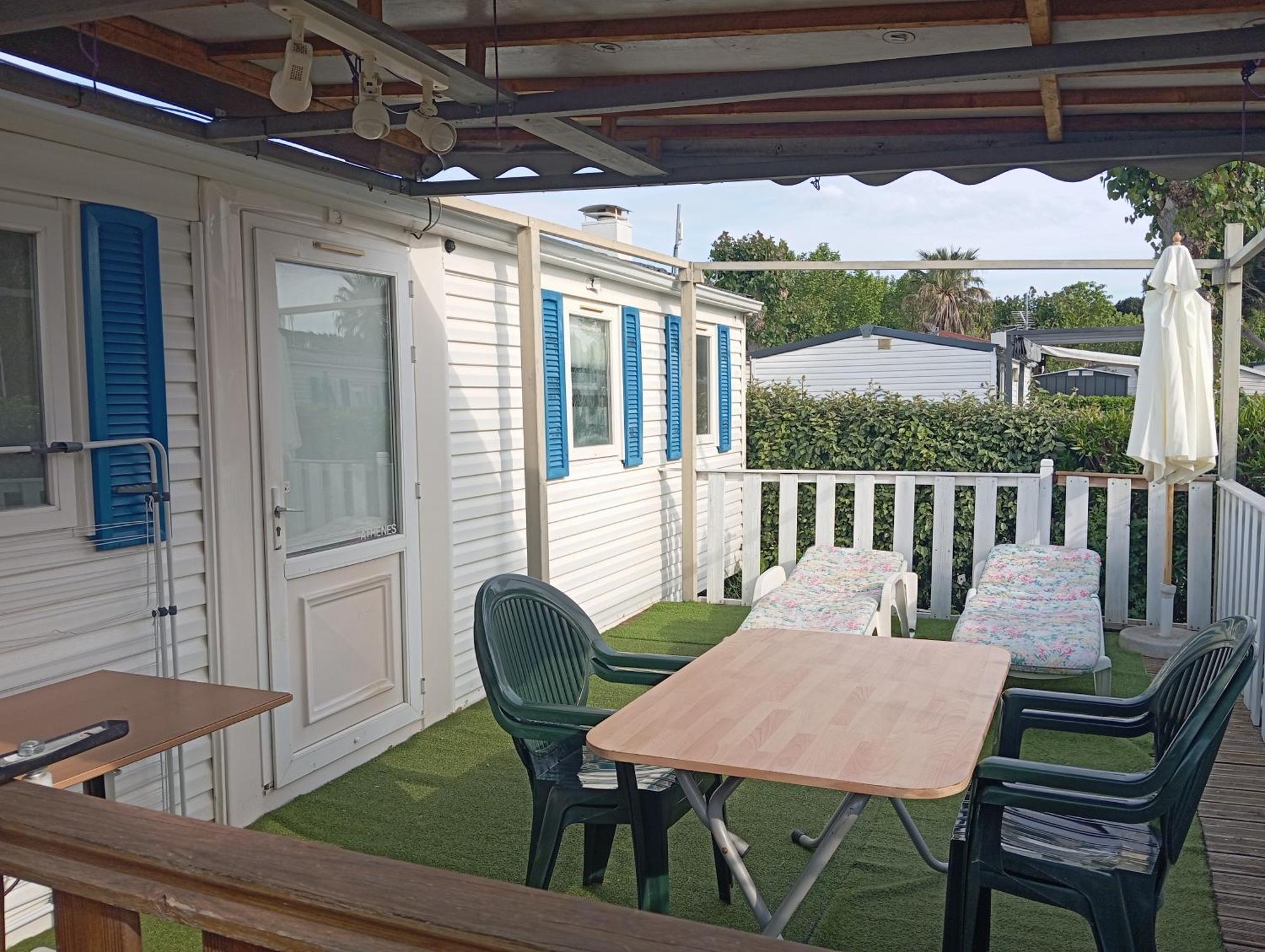 Vacances Familiales Dans Camping Avec Piscine Fréjus Habitación foto
